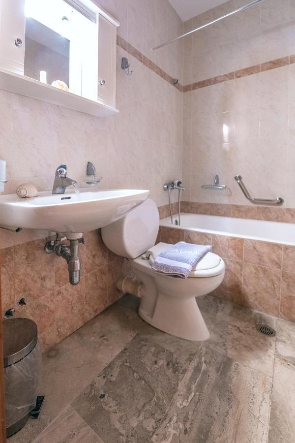 Avra Hotel Méthana Dış mekan fotoğraf