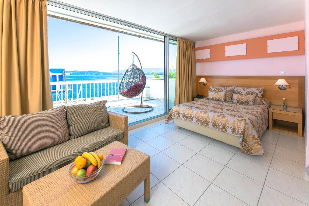 Avra Hotel Méthana Dış mekan fotoğraf