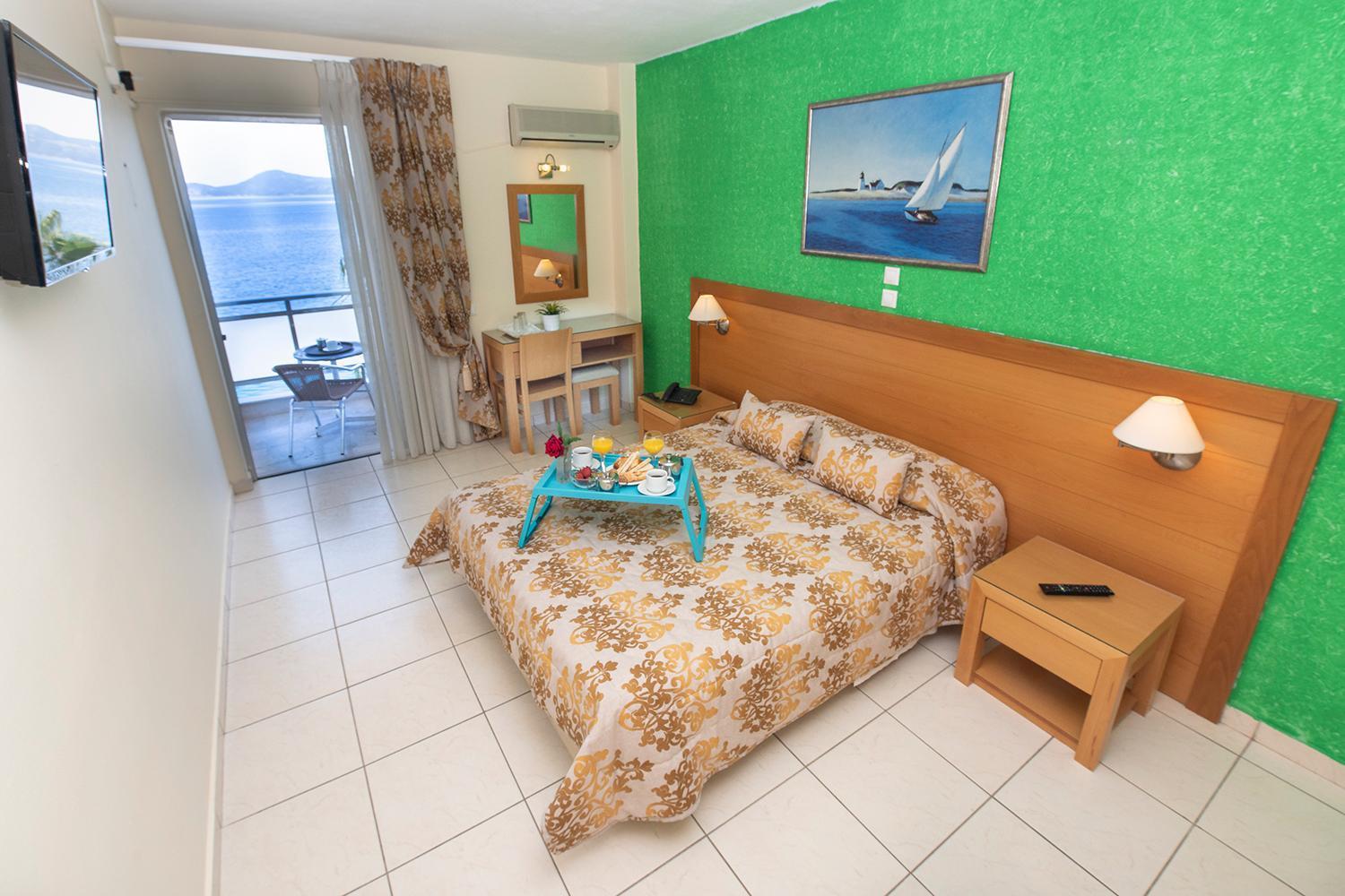 Avra Hotel Méthana Oda fotoğraf